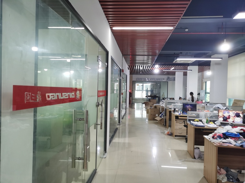 鼎欧运动装备宣传图1 (3).jpg